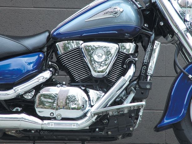 2002 Suzuki Intruder LC 250 specifications and pictures