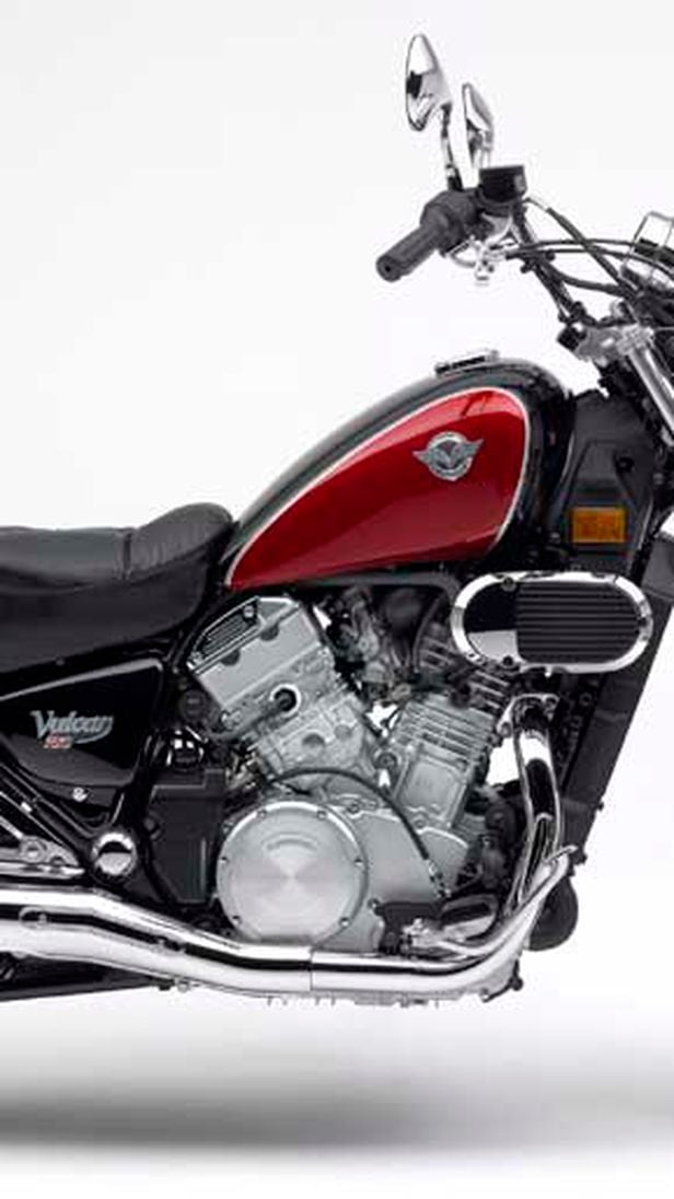 Kawasaki Releases 2006 Vulcan 750 and 800 Drifter Motorcycles