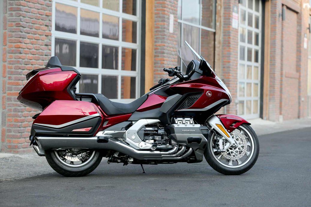 A Passenger Review Of The 2021 Honda Gold Wing Tour DCT RevZilla ...