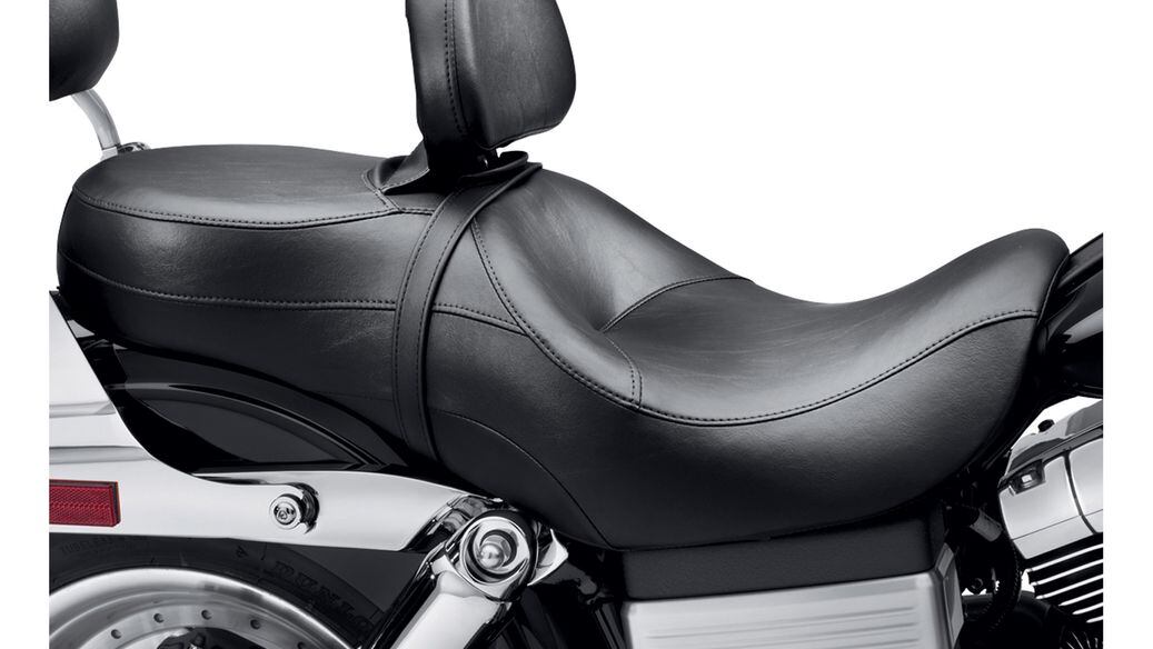 New Signature Series Seat With Rider Backrest For Dyna Models