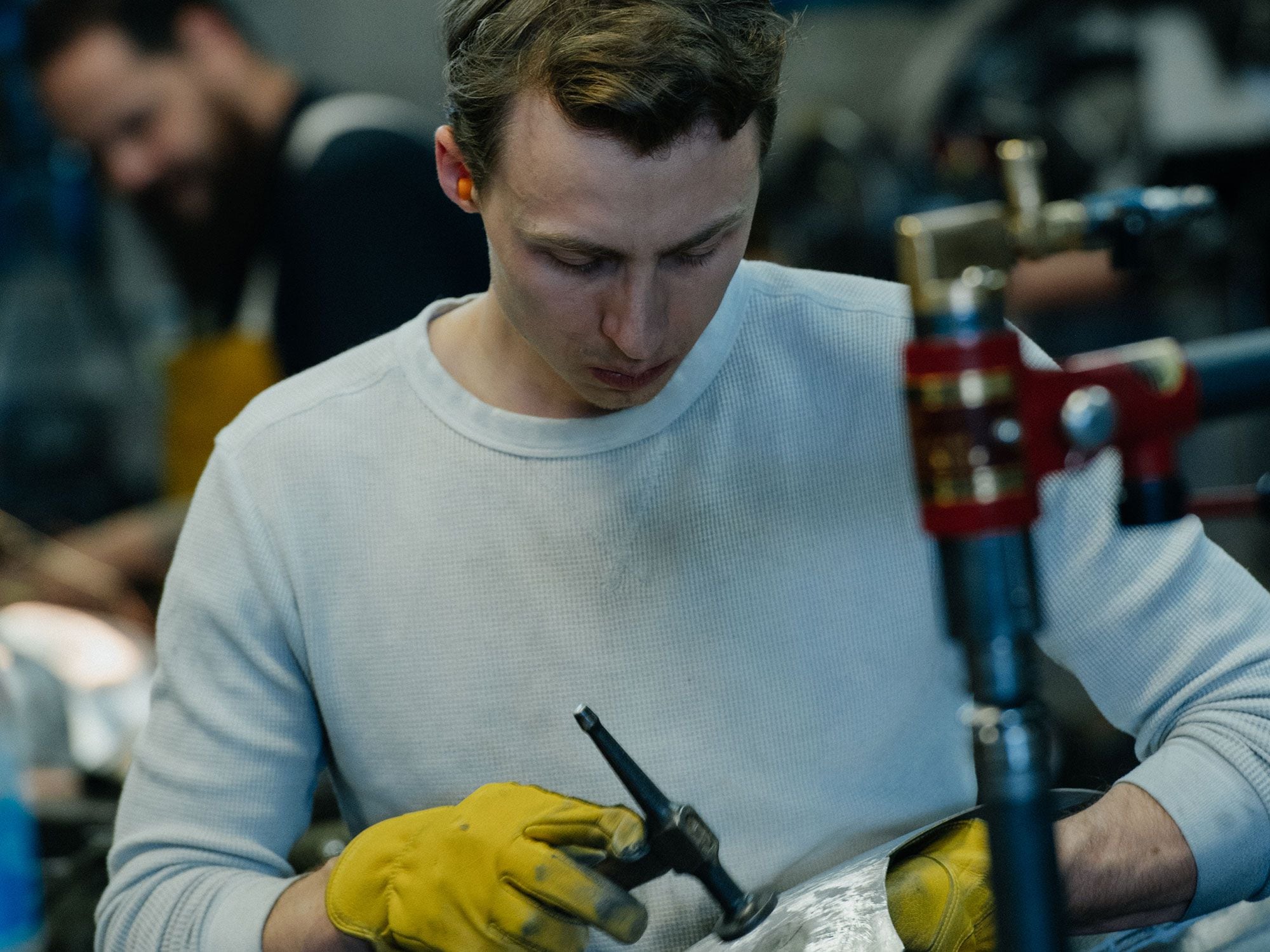 With raw metal bodywork, there’s no Bondo to hide mistakes. Here, Donovan does some fine-tuning with a hammer, getting all the shapes smooth and just right.