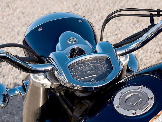 Yamaha V-Star 1300 - Star Bright | Motorcycle Cruiser