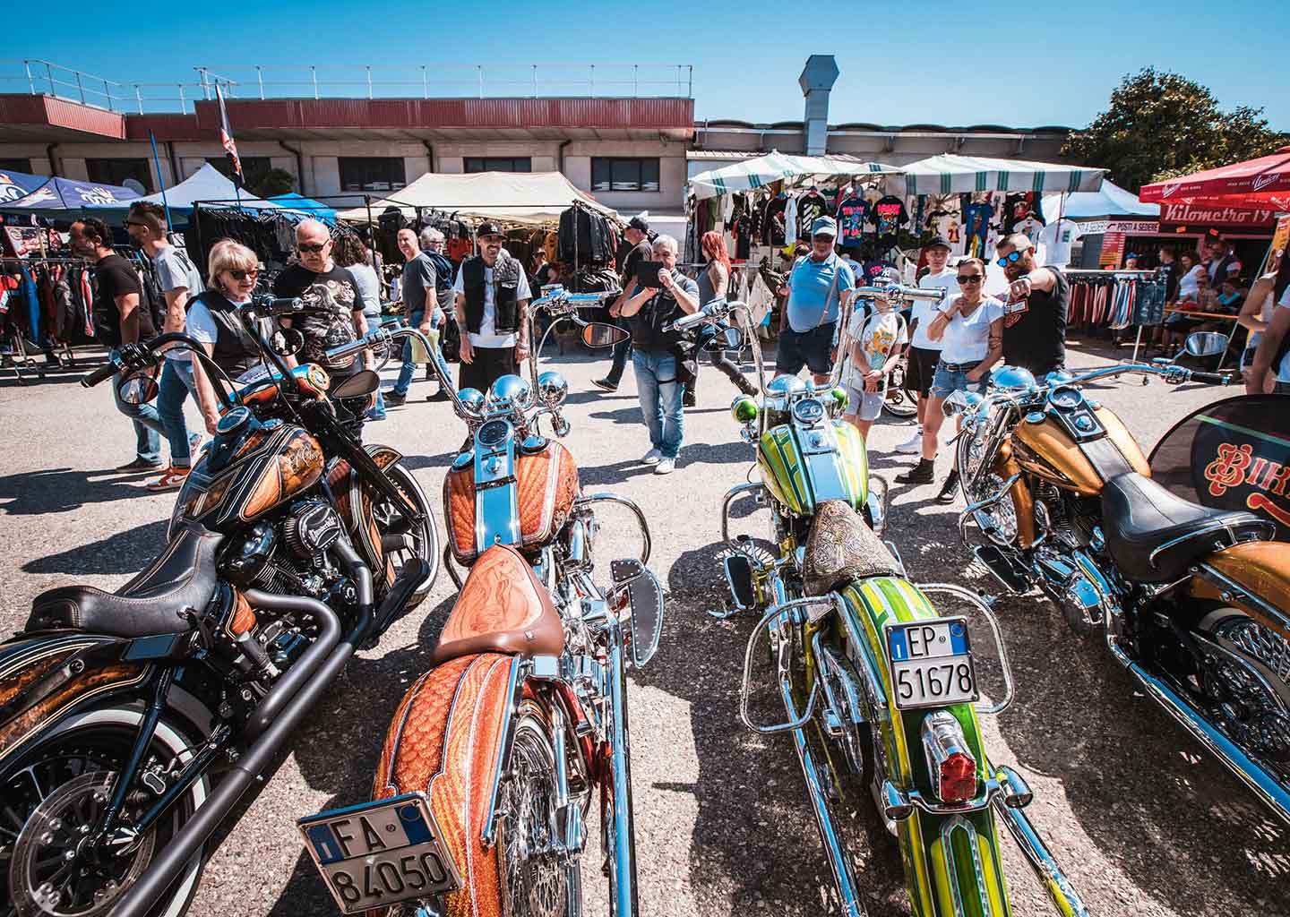 A whole herd of viclas to ogle at this year’s Biker Fest International.
