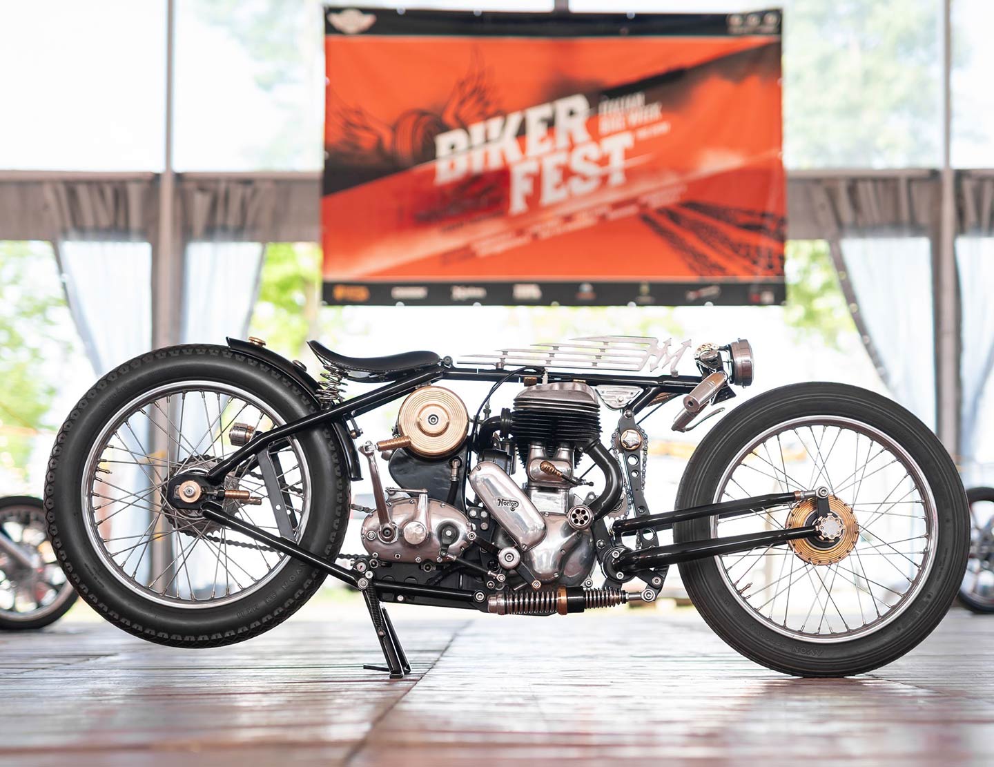 How about this gorgeous single-cylinder Norton dubbed “La Mona”? The build came out of Italy’s Mannaia Workshop, and won second place in the AMD group.