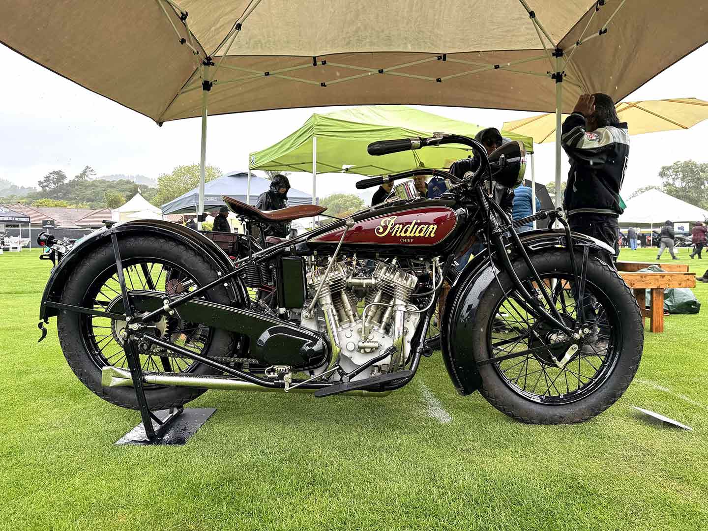 This lovely 1930 Indian Big Chief scooped up the Antique first place award presented by Bonhams.