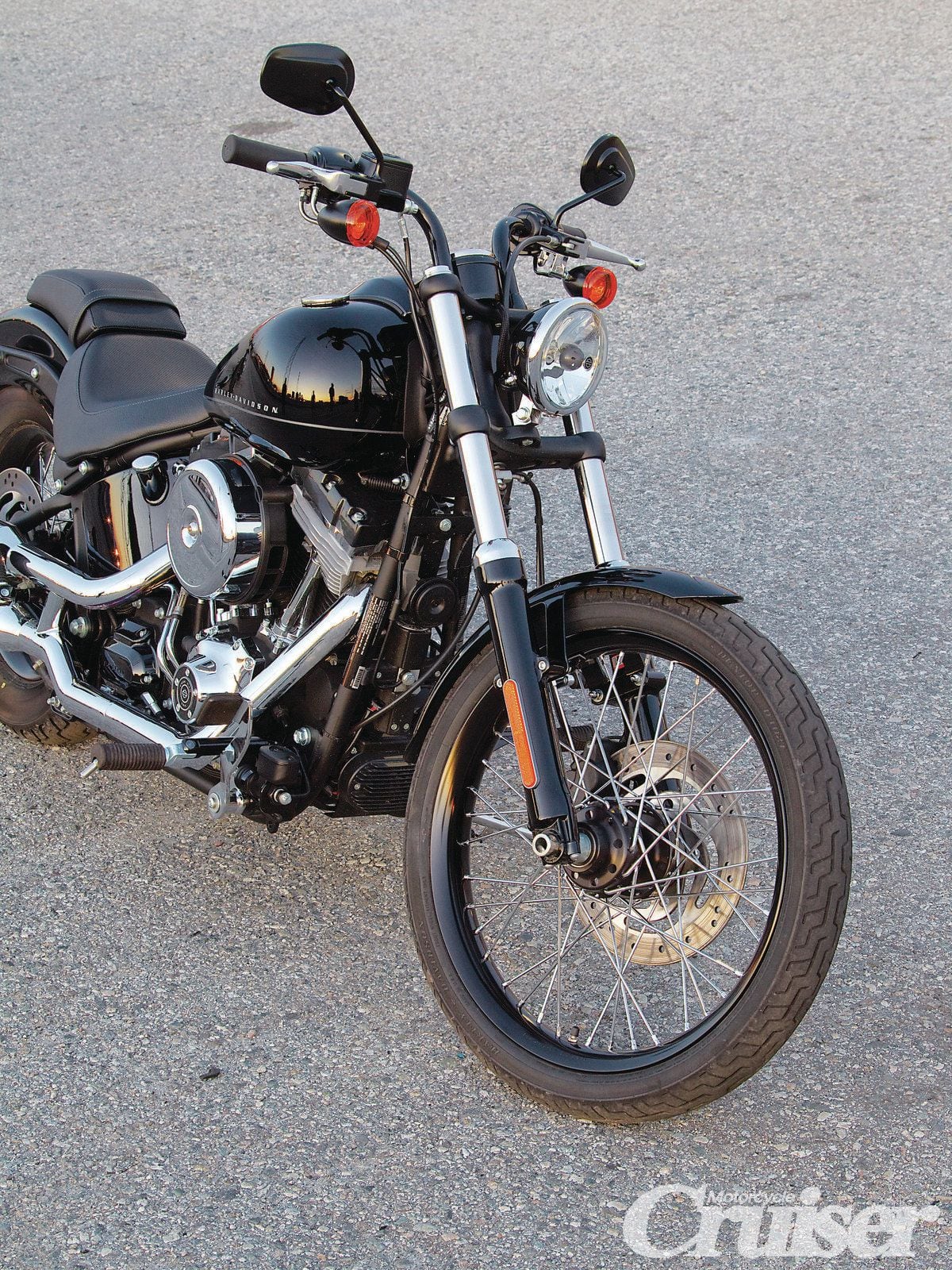 MOTORCYCLE REVIEW: 2011/2012 Harley-Davidson Blackline - Women Riders Now